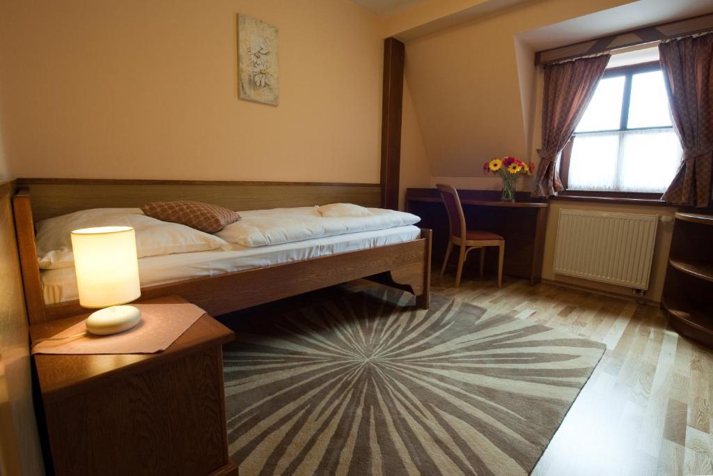 Hotel Karpatsky Dvor Lozorno Oda fotoğraf